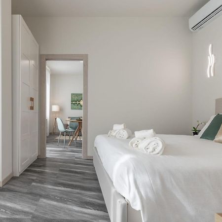 Italian Experience-Suite Ateneo 帕维亚 外观 照片